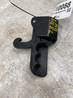 Used Freightliner Cascadia RH Hood Latch