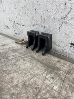 Used Kenworth T680 Hood Latch Keeper Set