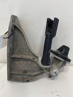 Used Freightliner Cascadia RH Hood Rest