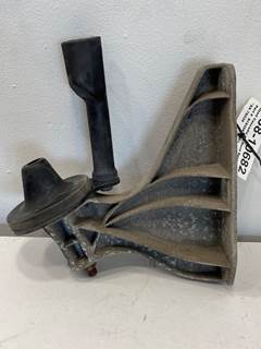 Used Freightliner Cascadia RH Hood Rest