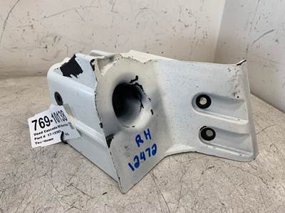 Used Freightliner Cascadia RH Hood Rest