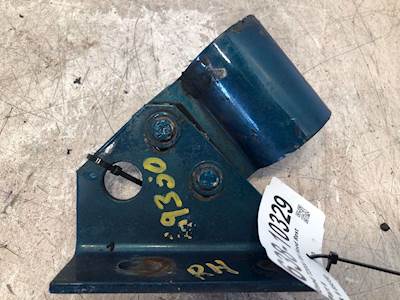 Used Kenworth T2000 RH Hood Rest