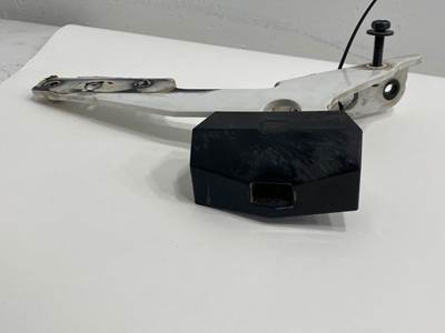 Used Kenworth T680 Hood Rest