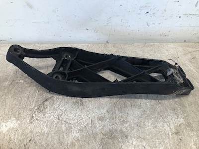 Used Peterbilt 385 LH Hood Bracket