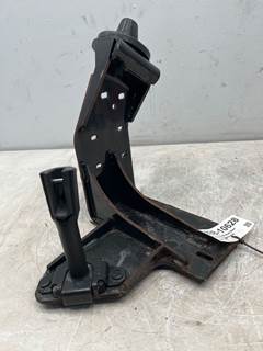 Used Western Star 5700 RH Hood Rest