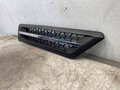 Used Freightliner Cascadia 126 RH Hood Side Vent