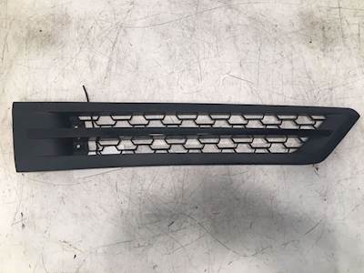 Used Freightliner Cascadia RH Side Vent