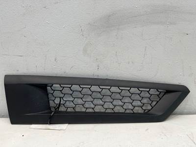 Used Freightliner Cascadia RH Hood Vent