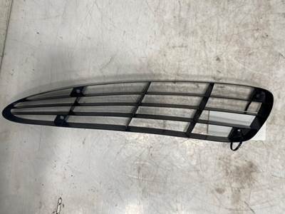 Used International LH Hood Side Vent