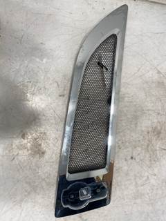 Used Kenworth T680 RH Hood Side Vent