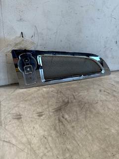 Used Kenworth T680 RH Hood Side Vent