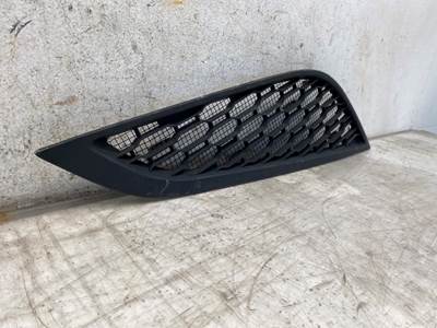 Used Volvo VNR RH Hood Vent