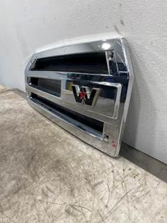 Used Western Star 4700 LH Hood Side Vent