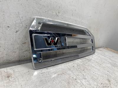 Used Western Star 4700 RH Hood Side Vent