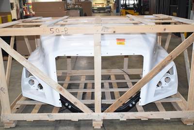 New Aftermarket Freightliner Cascadia 126 Hood Shell w/Center Cross Bar