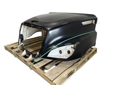 NTO Freightliner Cascadia 126 Black Hood Shell