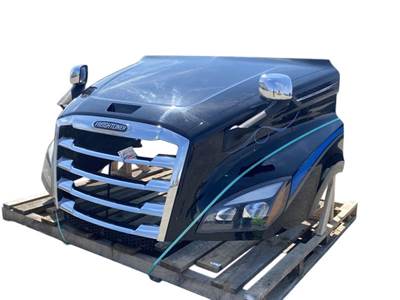 Used 2021 Freightliner Cascadia 126 Hood, Black, 52" Centerline, Part # A1720392006