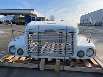Used Freightliner Century Class 120 Hood