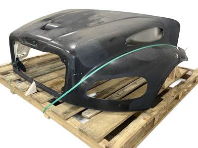 NTO Freightliner Business Class M2 106 Black Hood Shell