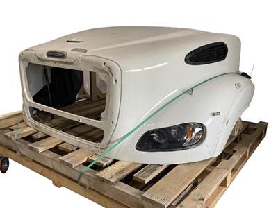 NTO Freightliner Business Class M2 112 White Hood Shell w/LED Headlights
