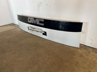 Used GMC T6500 Hood/Front Panel