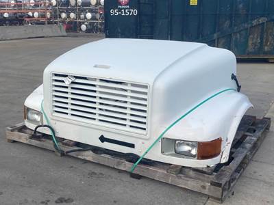Used International 4600 Hood