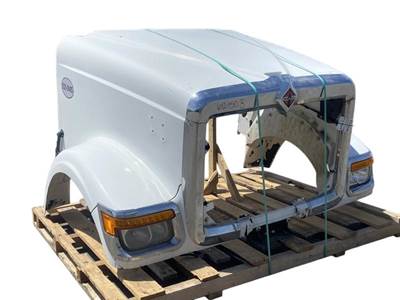 Used International Hood, White, 59.00" Centerline
