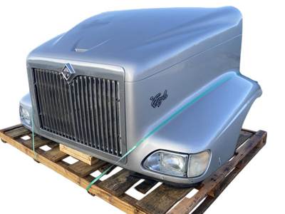 Used International 9200I Gray Hood (Gray Eagle), Centerline 52"