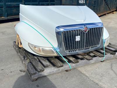 Used International Durastar 4300 Hood