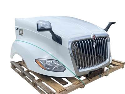 Used 2018 International LT625 Hood, White, 56.00" Centerline, Part # 4036099C94