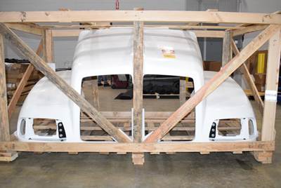 New Aftermarket Kenworth T300 Curved Hood Shell