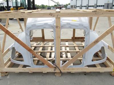 New Aftermarket Kenworth T680 Hood Shell