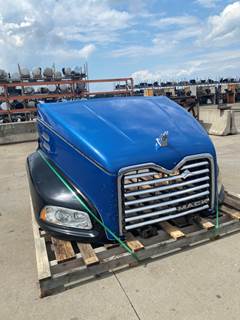 Used Mack CXU Hood