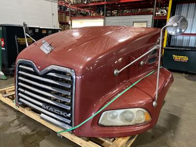 Used Mack CXU Hood