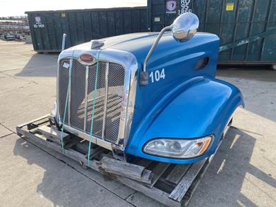 Used Peterbilt 386 Hood