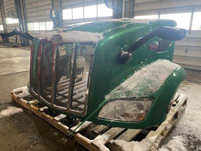Used Peterbilt 579 Hood