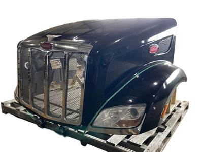 Used Peterbilt 579 Hood
