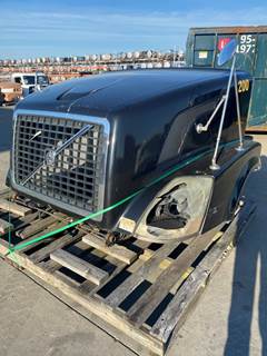 Used Volvo VNL Gen 2 Hood