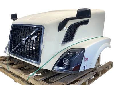 Used Volvo VNL Gen 2 Hood