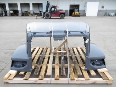 NTO Western Star 47X SFA Hood, Gray Primer, 39.00" Centerline, Part # A17-21771-000