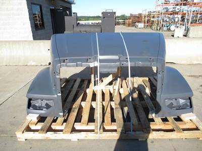 New Western Star 47X SFA Hood Shell, Gray, 39" Centerline, Part # A17-21722-008