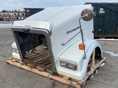 Used Western Star 4900 Hood