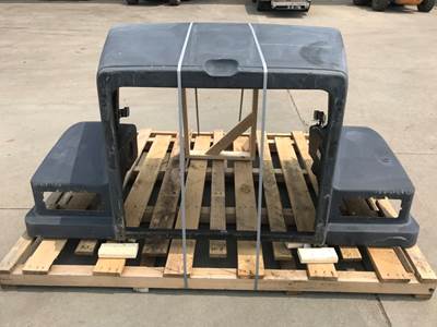 NTO Western Star 4900FA Black Hood Shell