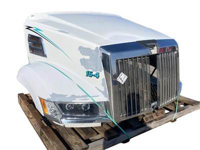 Used 2016 Western Star 5700 Hood, White, 63" Centerline, Part # A1720220011