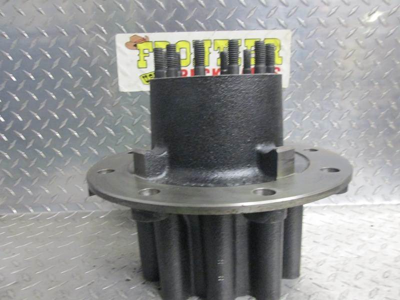 New Meritor Rear Hub For Sale Dorr, MI 04 15712 002