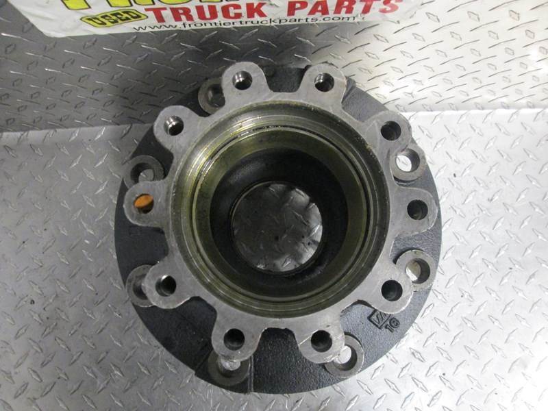New Meritor Rear Hub For Sale Dorr, MI 04 15712 002