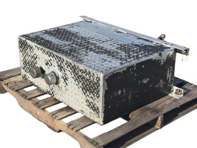 Used Caterpillar CT660 Oil Tank