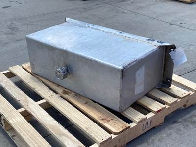 Used Sterling L9513 Hydraulic Tank