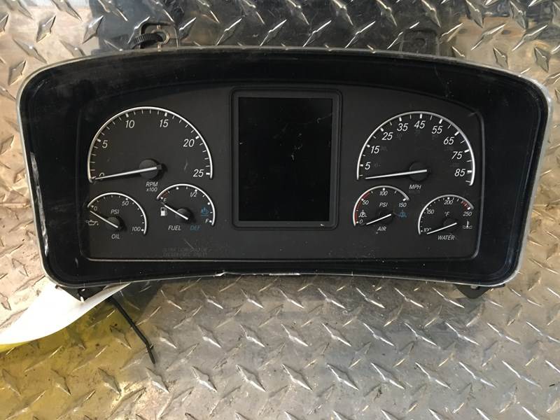 NTO Freightliner Century Class Instrument Cluster For Sale Dorr, MI