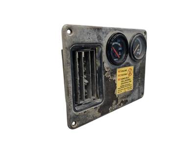 Used Freightliner FLD112 Gauge Panel